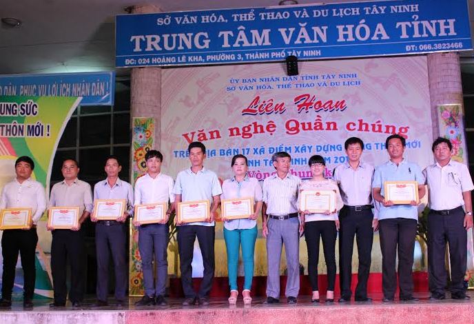 Chung kết Liên hoan Văn nghệ quần chúng xã điểm xây dựng nông thôn mới